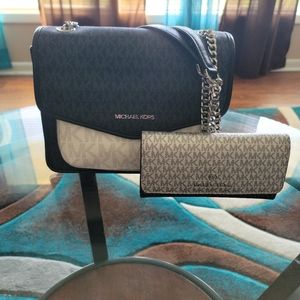 Michael kors purse and wallet